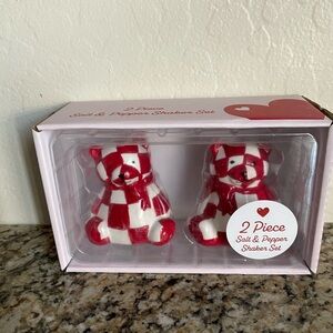 Red & White Checkered Bears Salt & Pepper Set